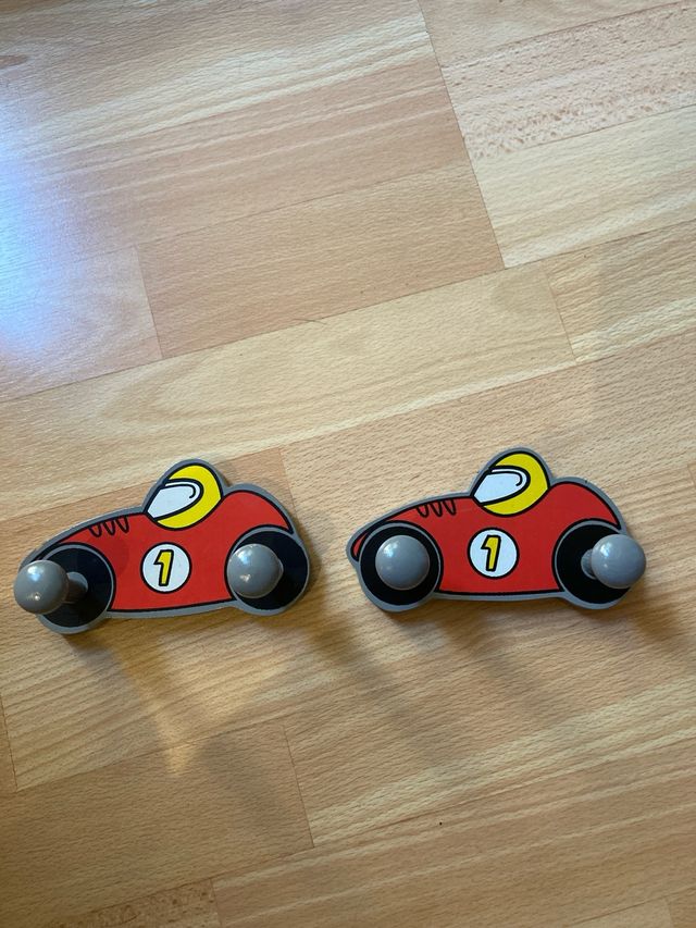 percha doble infantil de motos, 4 colgadores