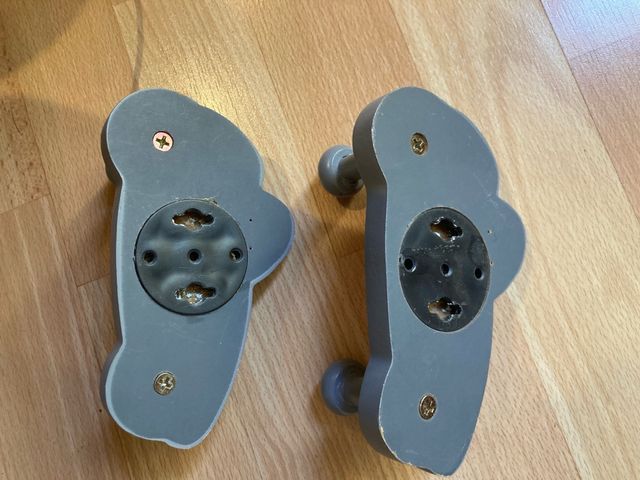 percha doble infantil de motos, 4 colgadores