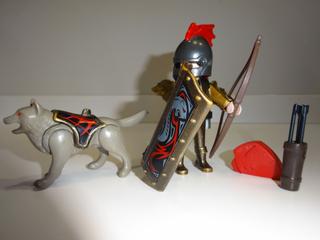 PLAYMOBIL 4808 Bogenkämpfer – Mit Wolf, Bogen, Schild Und Rüstung – Sammelfigur Ab 4 Jahren