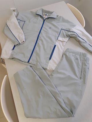 Chandal Adidas mujer de segunda mano en Murcia en WALLAPOP