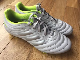 Botas fútbol Adidas copa gris de segunda mano por 29 EUR en Vigo en WALLAPOP