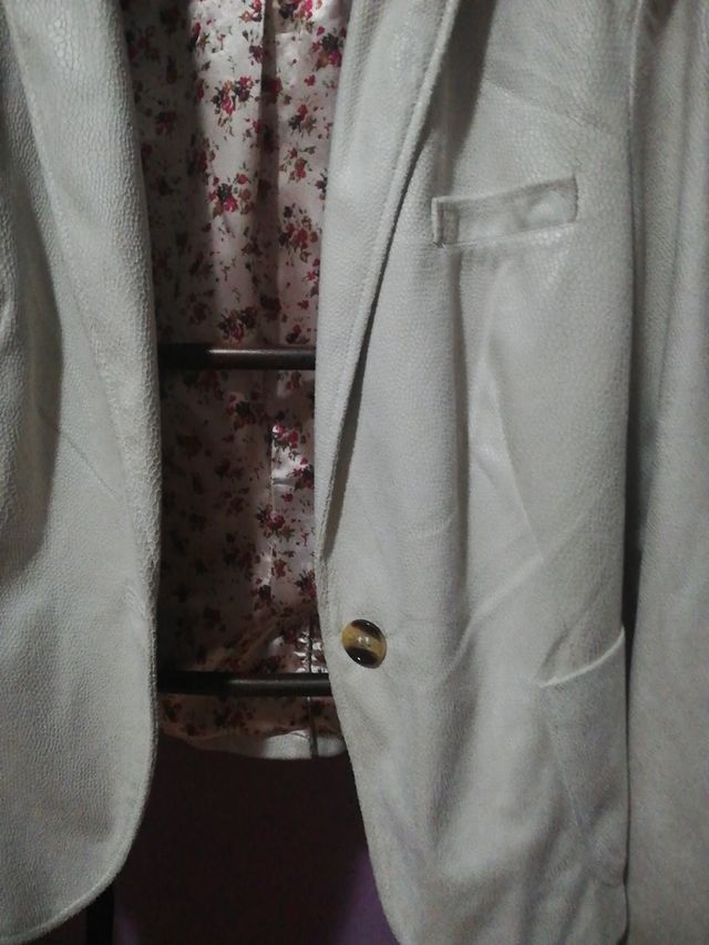 Chaqueta de vestir. Marca Freda