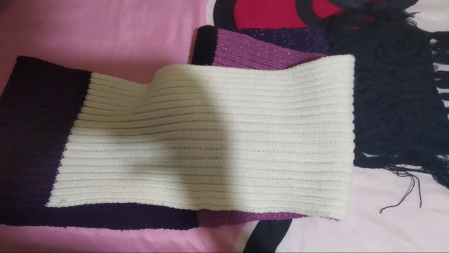 Conjunto bufanda, gorro y guantes. El corte inglés