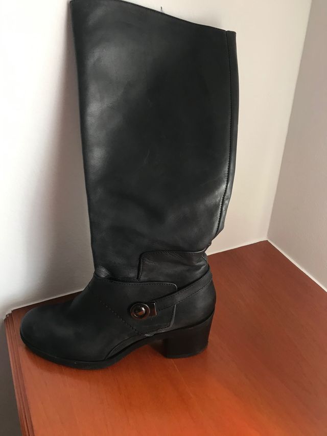 Botas de piel