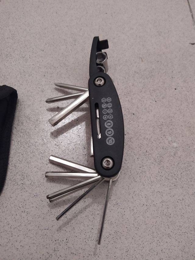 llave multi herramienta bicicleta