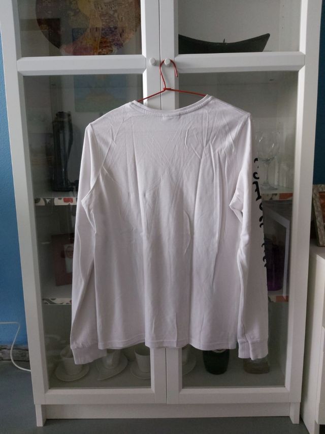 Camiseta Marca Hype.