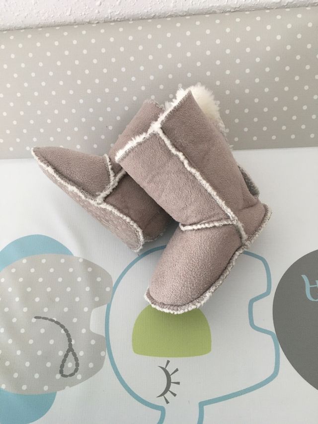 Bota pelito bebé Talla 16-17