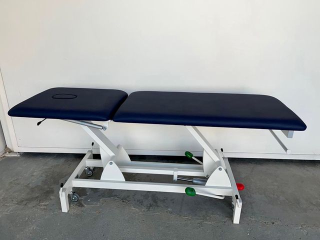 Camilla 2 cuerpos fisioterapia ECOMAX con ruedas