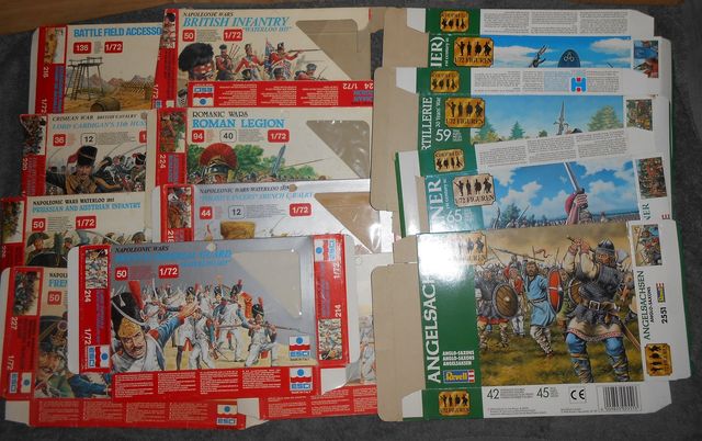 Scatole vuote, miniature 1/72, Esci, Revell.