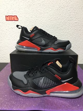 Zapatillas Jordan mars 270 low talla 38 y 42 de segunda mano por 90 EUR en  Alicante en WALLAPOP
