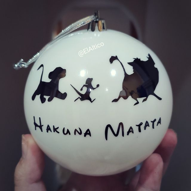 Bola de Navidad, de Hakuna Matata.