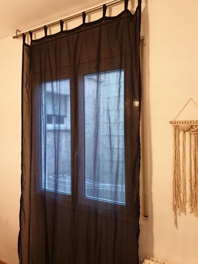 Cortina negra IKEA Wilma