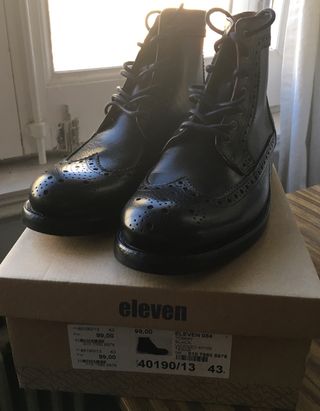 Botines negros de hombre Eleven. Nuevos de segunda mano por 45 EUR en  Barcelona en WALLAPOP
