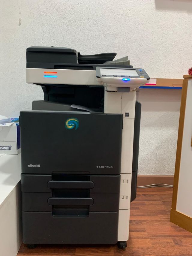 Impresora olivetti d'color MF220