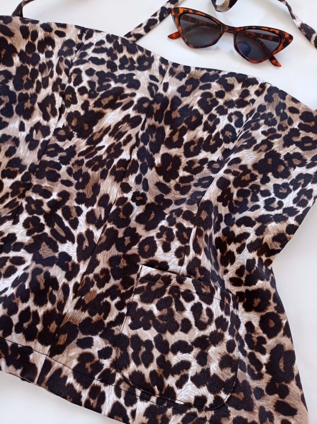 Pin Up Top de Leopardo estilo Vintage