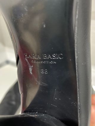 Botas Largas Zara de segunda mano por 19 EUR en Alcobendas en WALLAPOP