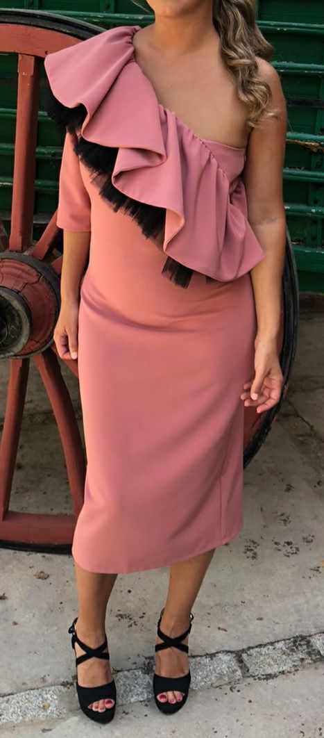 Traje color maquillaje