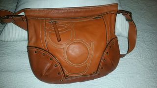 Bolso Purificación García. Bandolera de segunda mano por 34 EUR en León en  WALLAPOP