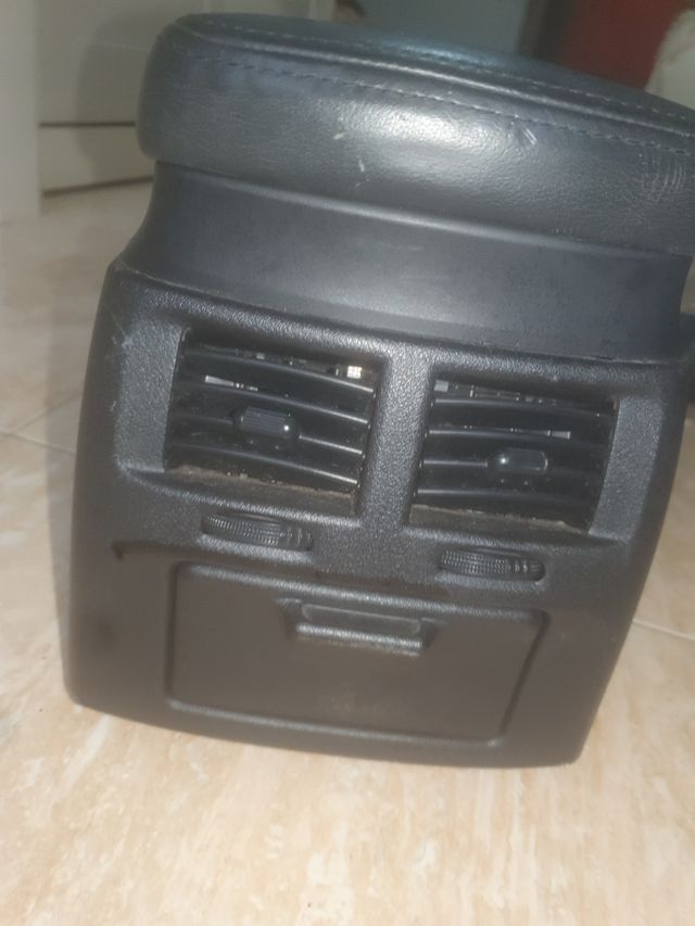 consola reposabrazos cuero LEXUS IS 220