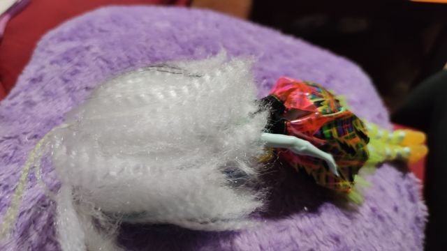 Monster High Frankie alto voltaje Electrizada