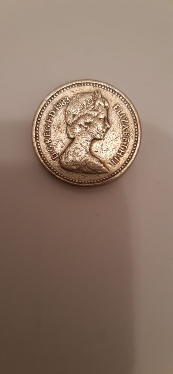 Moneda británica 1983