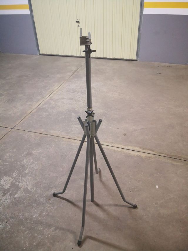 trípode articulado