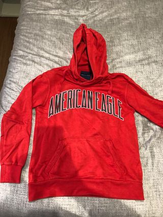 Sudadera American Eagle de segunda mano por 25 EUR en Jerez de la Frontera  en WALLAPOP