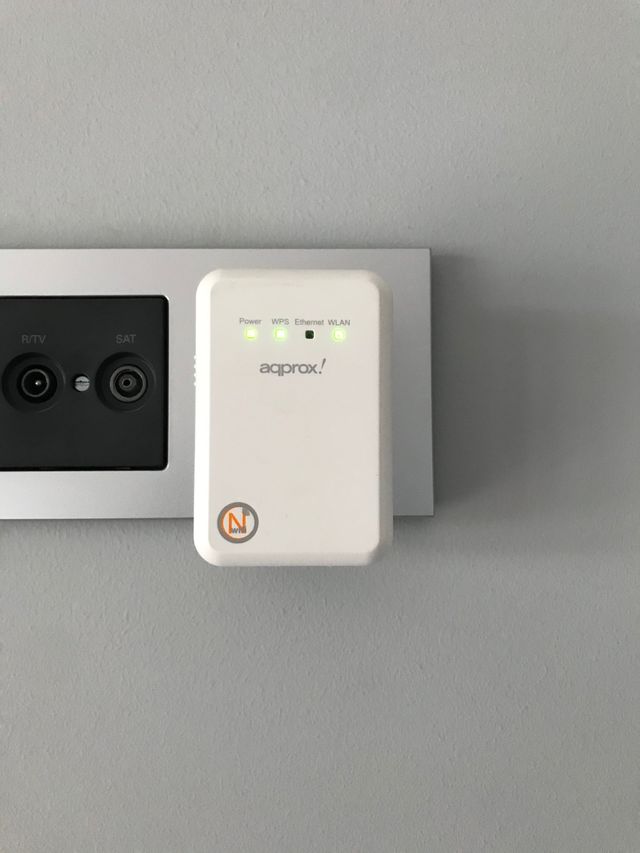 Repetidor wifi Aqprox appRp01V2
