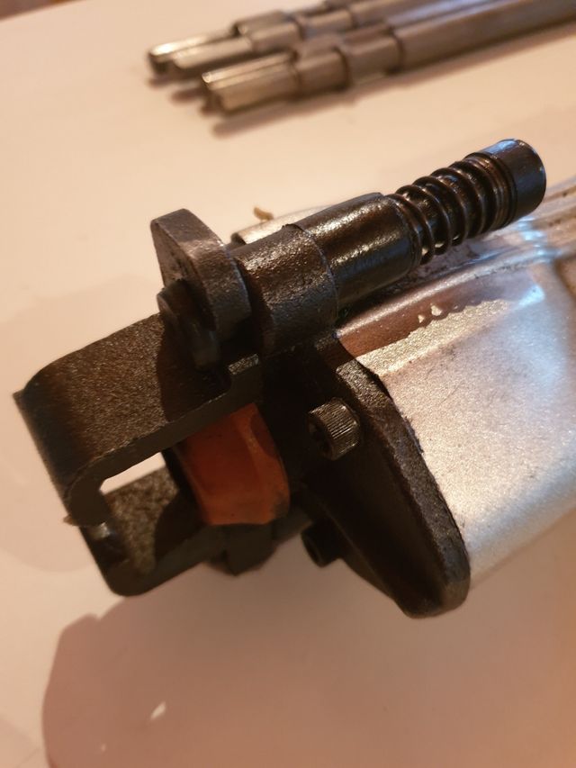 brocas y punter y escarpa para martillo