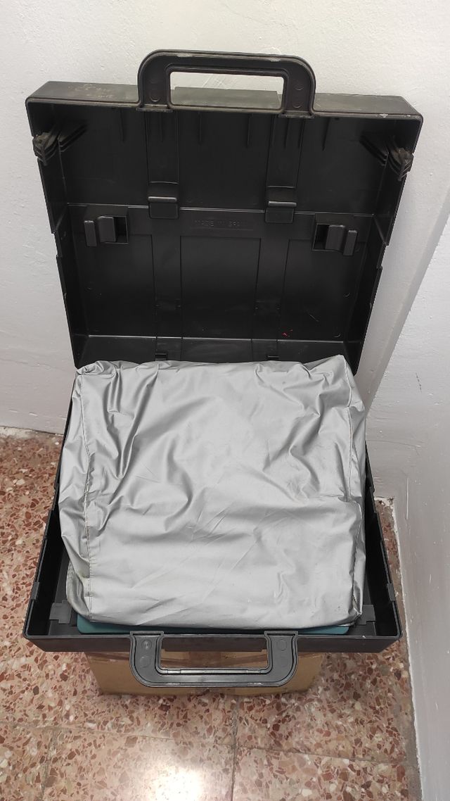 Máquina de escribir Olivetti Studio 46