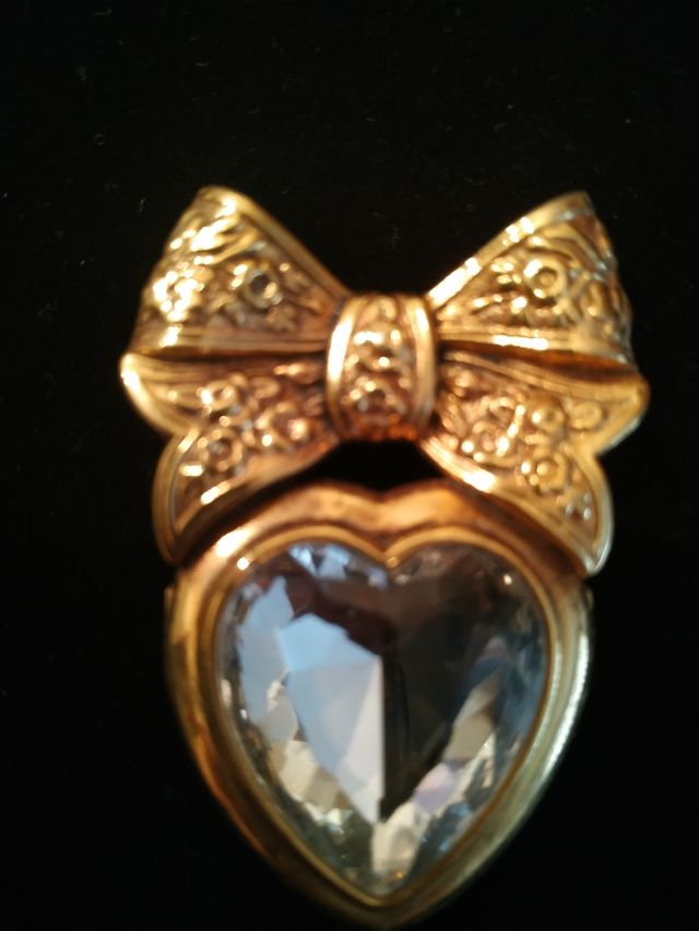 Broche Worth vintage