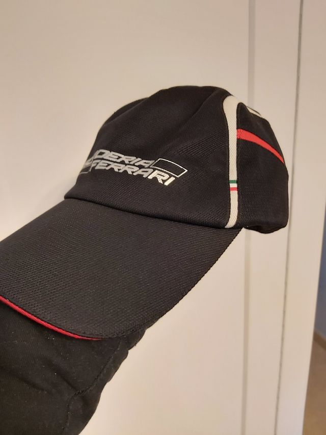 Gorra Oficial -original FERRARI scuderia