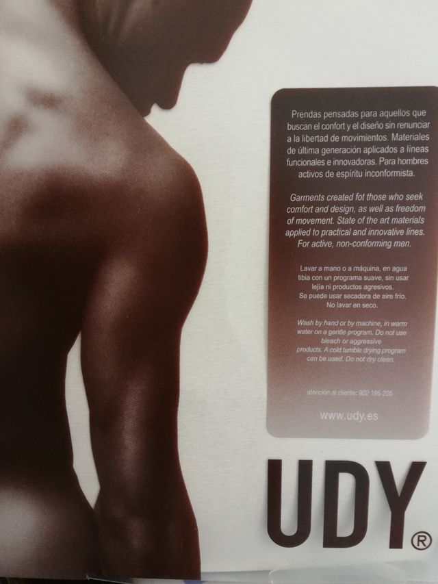 Boxer hombre blanco y plata de Udy