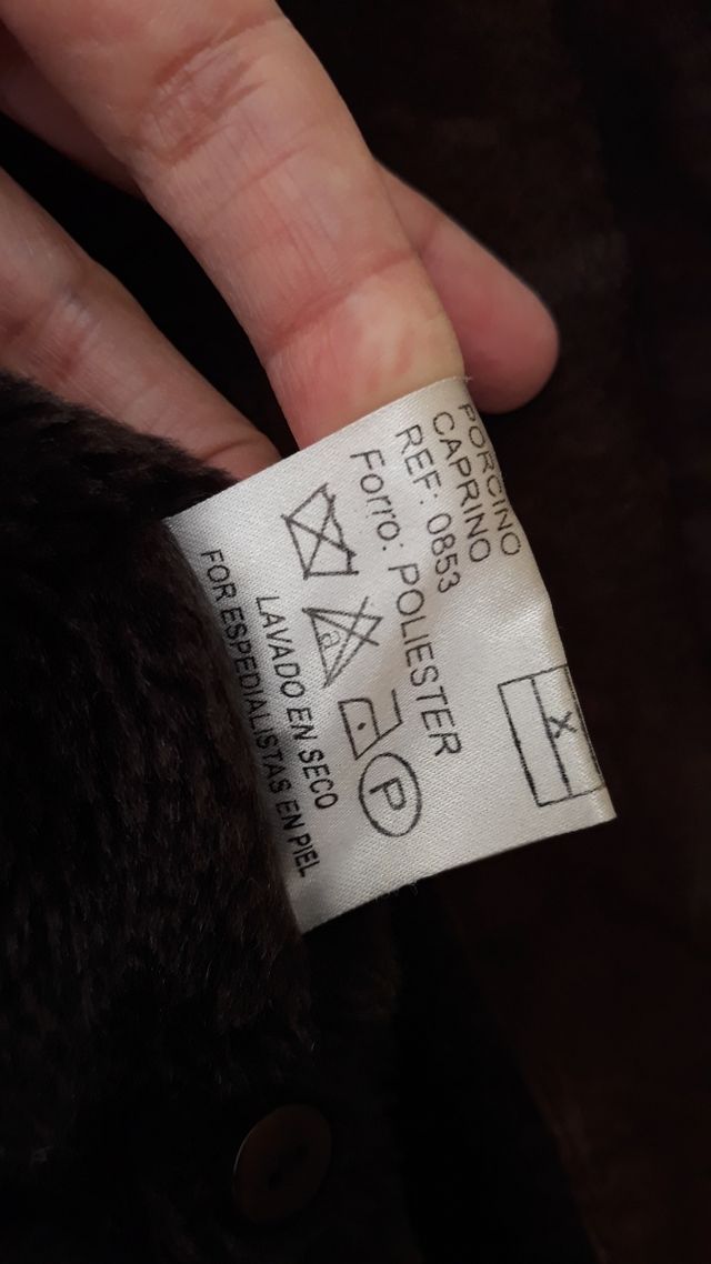 Pelliza marrón de piel