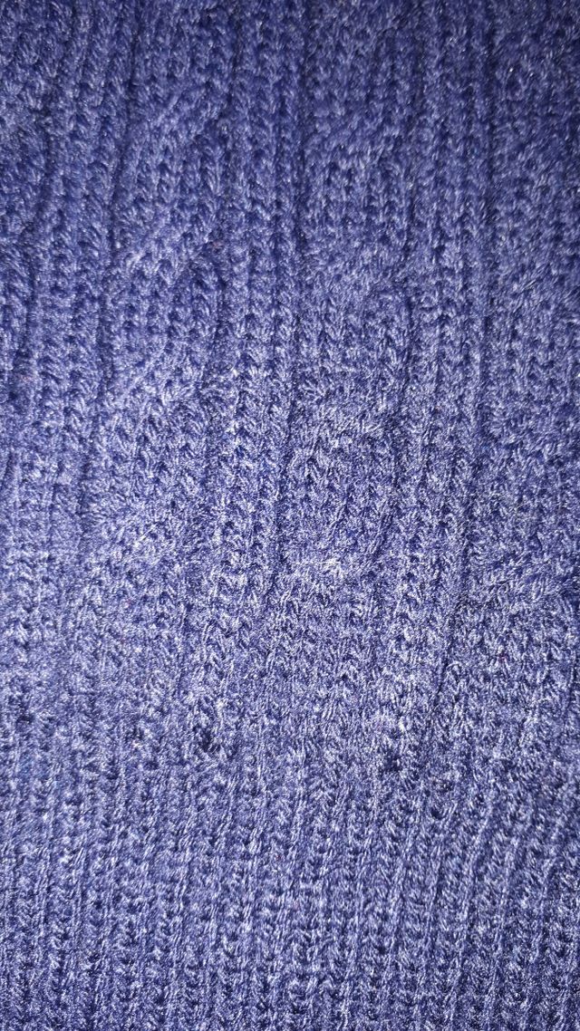 Gorro con cuello azul marino