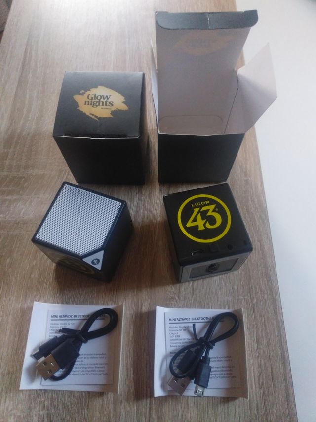 Mini Altavoz Portátil Bluetooth + Popsocket Movil