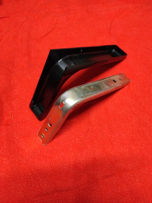 escuadra con embellecedor