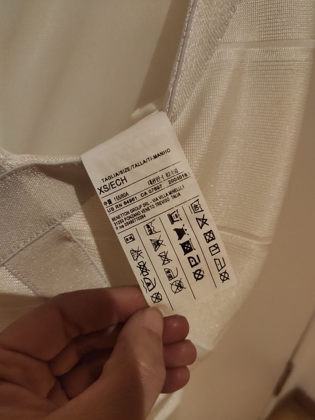 Vestido blanco ceñido Sisley