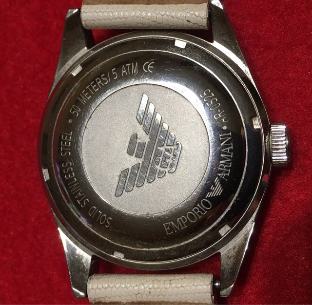 Reloj Emporio Armani caja blanca