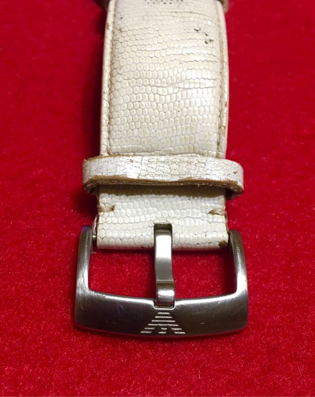 Reloj Emporio Armani caja blanca