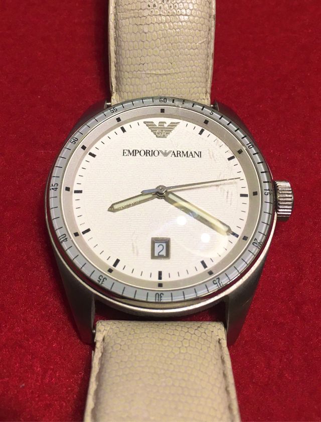 Reloj Emporio Armani caja blanca