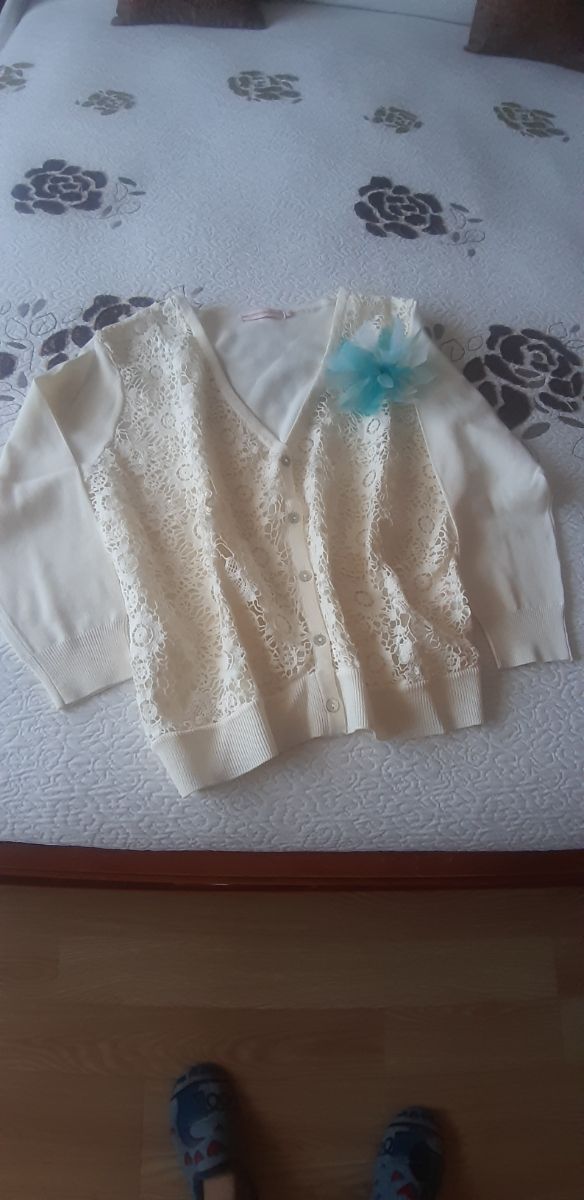 chaqueta en color crudo