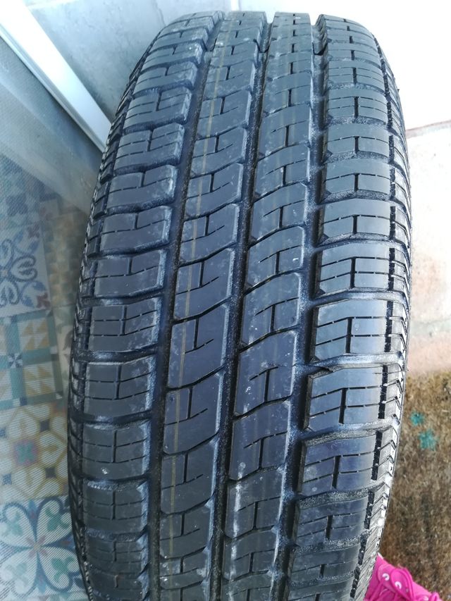 Neumático Continental