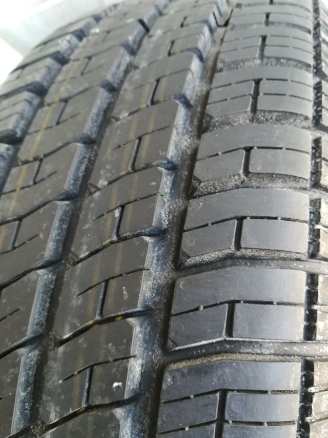 Neumático Continental