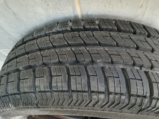 Neumático Continental