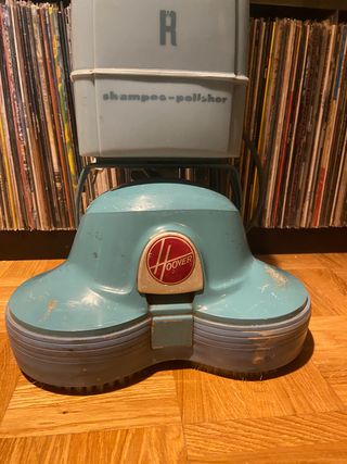 Pulidora abrillantadora de suelos vintage hoover de segunda mano por 20 EUR  en Valencia en WALLAPOP