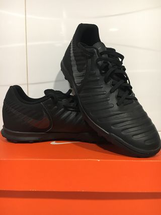 nike tiempo multitaco