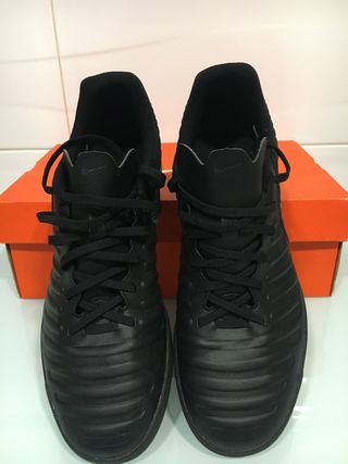 nike tiempo multitaco