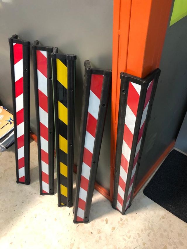 Protector cantonera reflectante