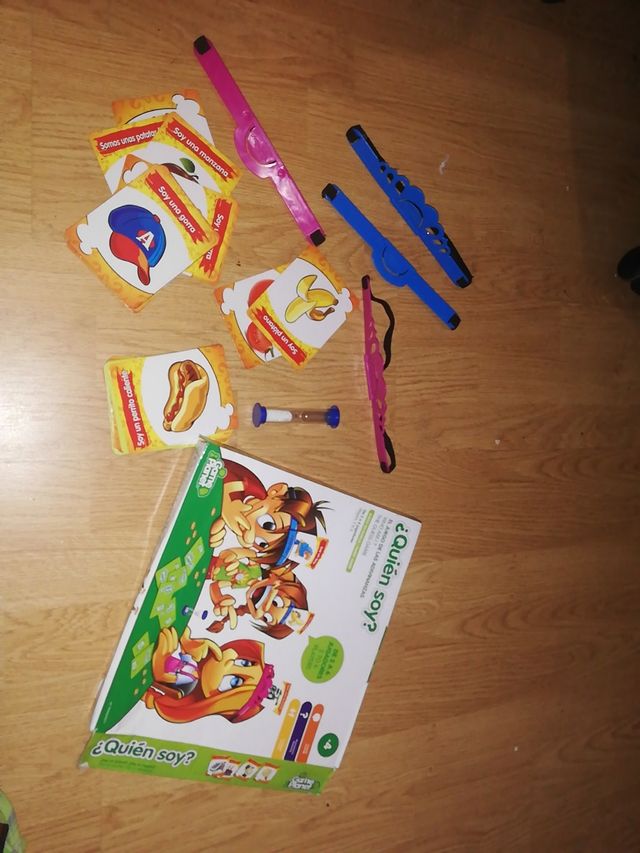 JUEGO ADUVINA QUIEN SOY